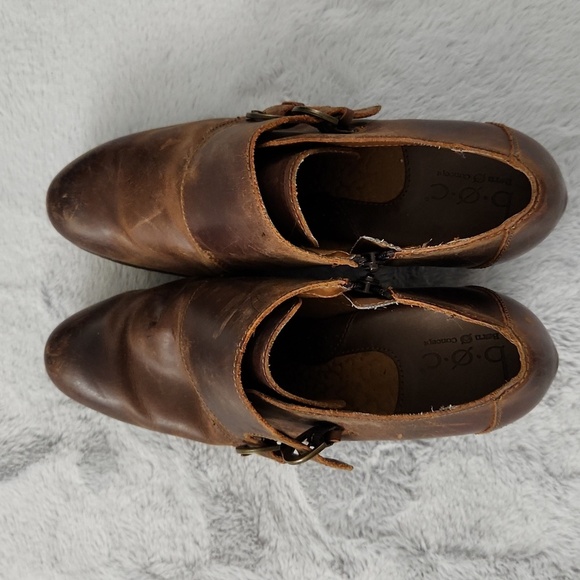 BORN CONCEPT B.O.C heeled size 9 brown leather booties - Picture 4 of 13